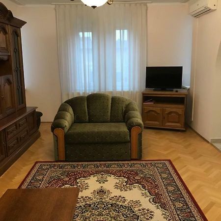 Gábor Pál 1 Apartman 2 szoba Dunafoldvar Exterior foto